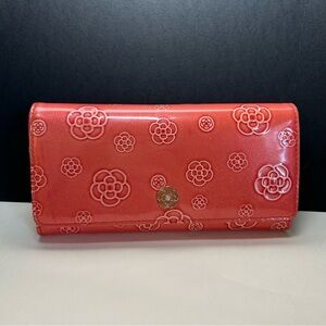 CLATHAS Argo Flap Cowhide Leather Long Coral Wallet, Camellia Flowers, Japanese